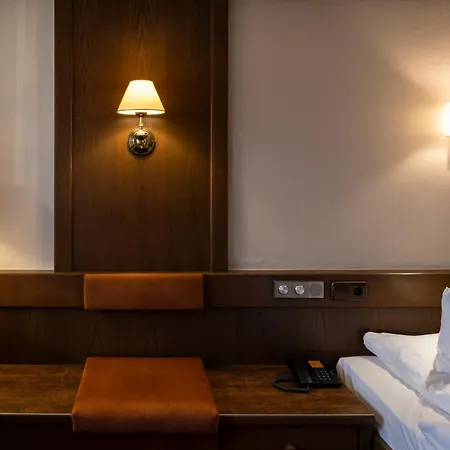Steinbach-hotel מלון 4*